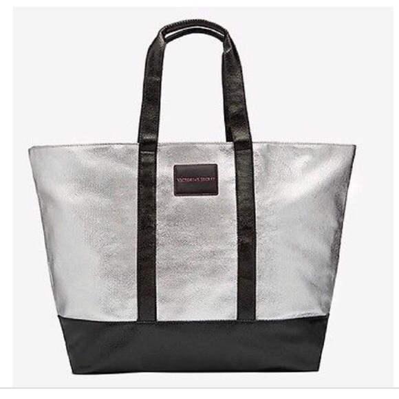 NEW Victoria’s Secret Metallic Weekender Bag - Picture 8 of 8